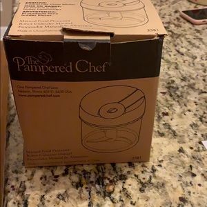 Pampered Chef Manuel Food Processor